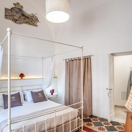 Storie E Affreschi - Le Di Valentina 갈리폴리